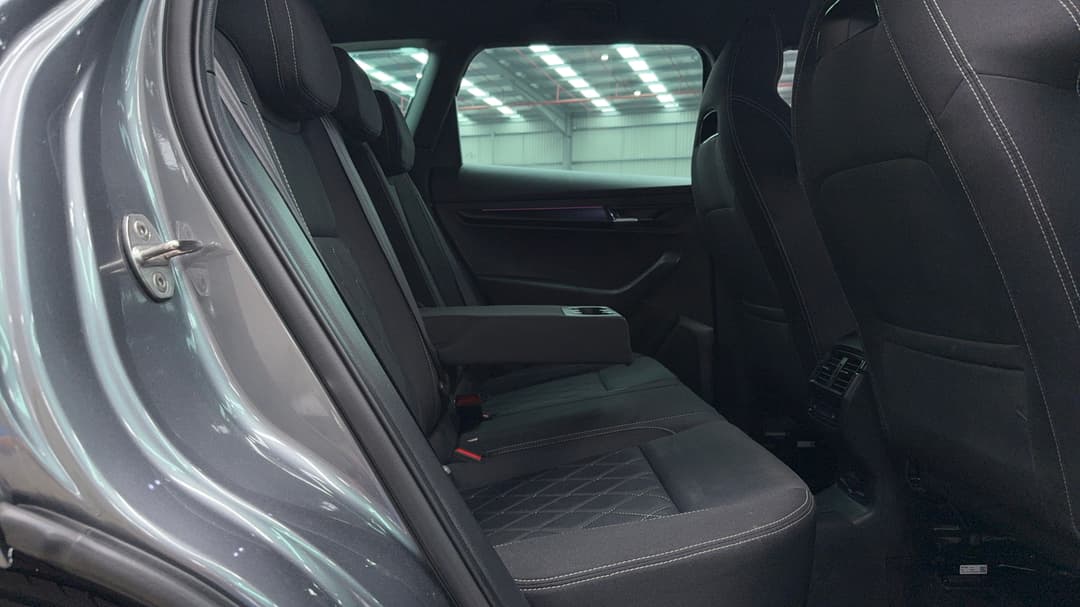 2022 SKODA Karoq Sportline (4x4) 140tsi, Automatic, 38050 km, Right Side Rear Door Cabin View