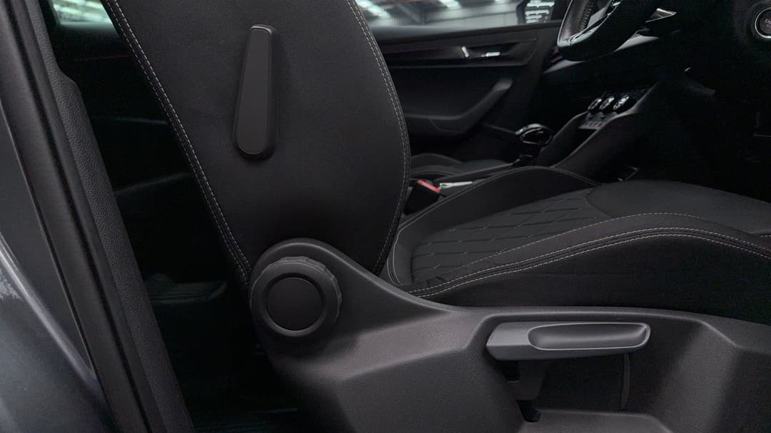 2022 SKODA Karoq Sportline (4x4) 140tsi, Automatic, 38050 km, Drivers Side Adjustment Panel