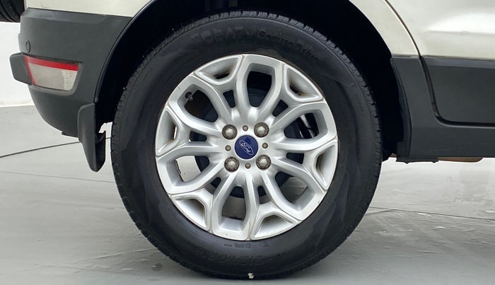 2015 Ford Ecosport 1.5 TITANIUM TI VCT AT, Petrol, Automatic, 56,369 km, Right Rear Wheel