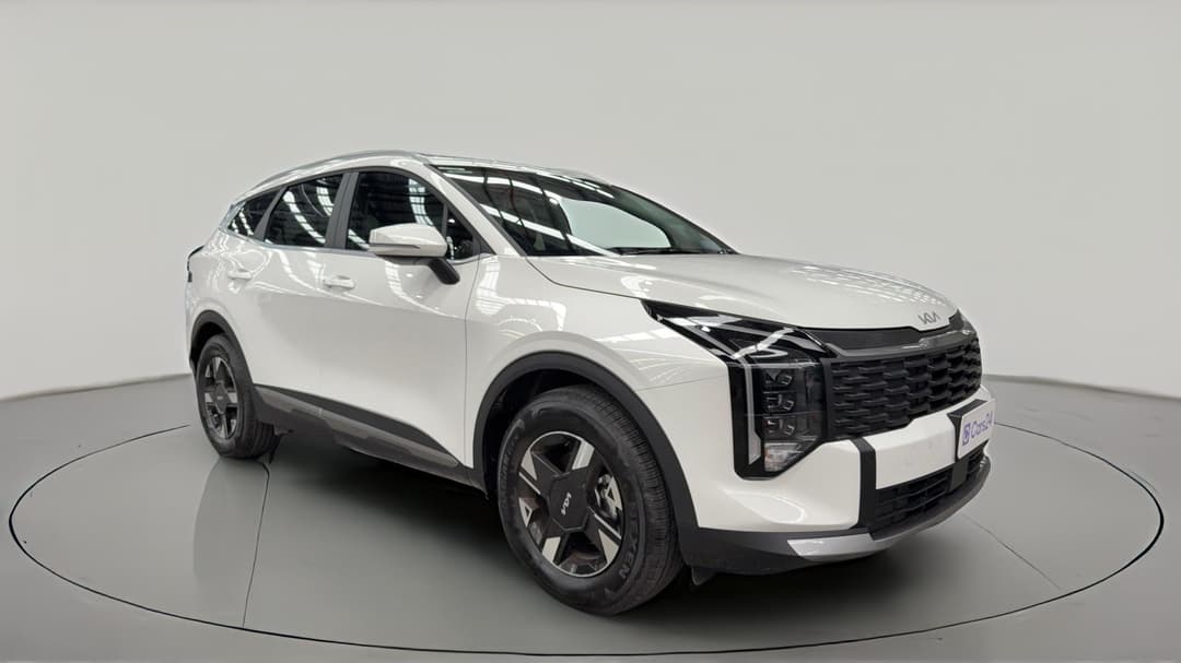 2025 Kia Sportage S (FWD), Automatic, 5491 km, Right Front Diagonal (45- Degree) View