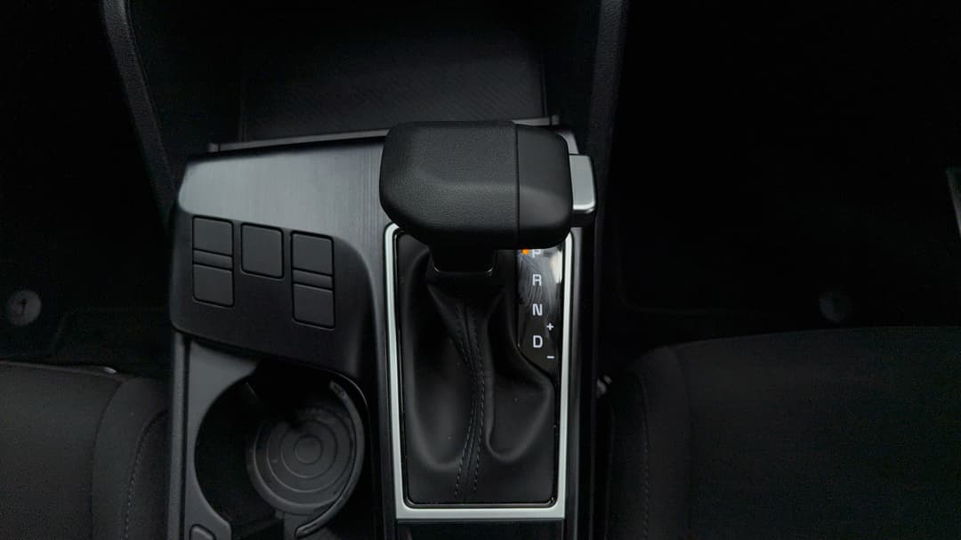 2025 Kia Sportage S (FWD), Automatic, 5491 km, Gear Lever 