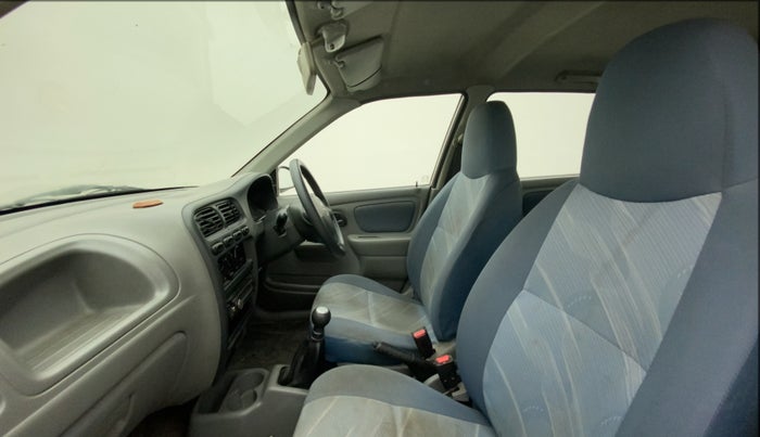 2014 Maruti Alto K10 VXI, Petrol, Manual, 97,314 km, Right Side Front Door Cabin