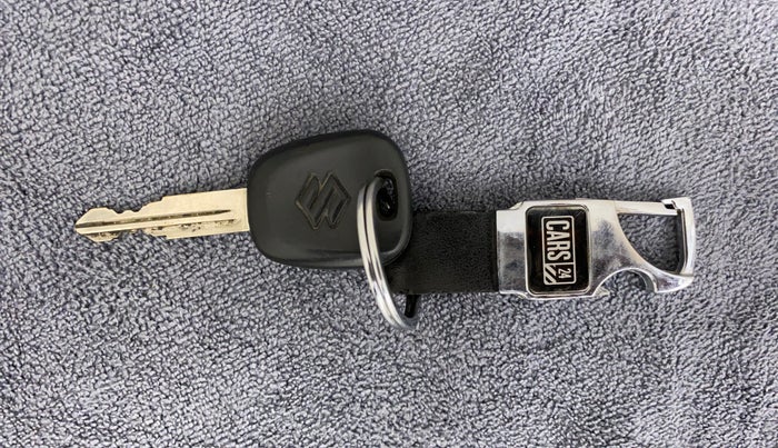 2014 Maruti Alto K10 VXI, Petrol, Manual, 97,314 km, Key Close Up