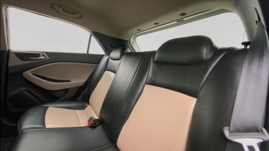 Right Side Rear Door Cabin