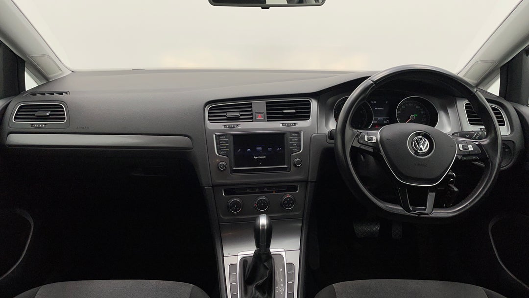 2017 Volkswagen Golf 92 Tsi Trendline, Automatic, 90201 km, Dashboard View