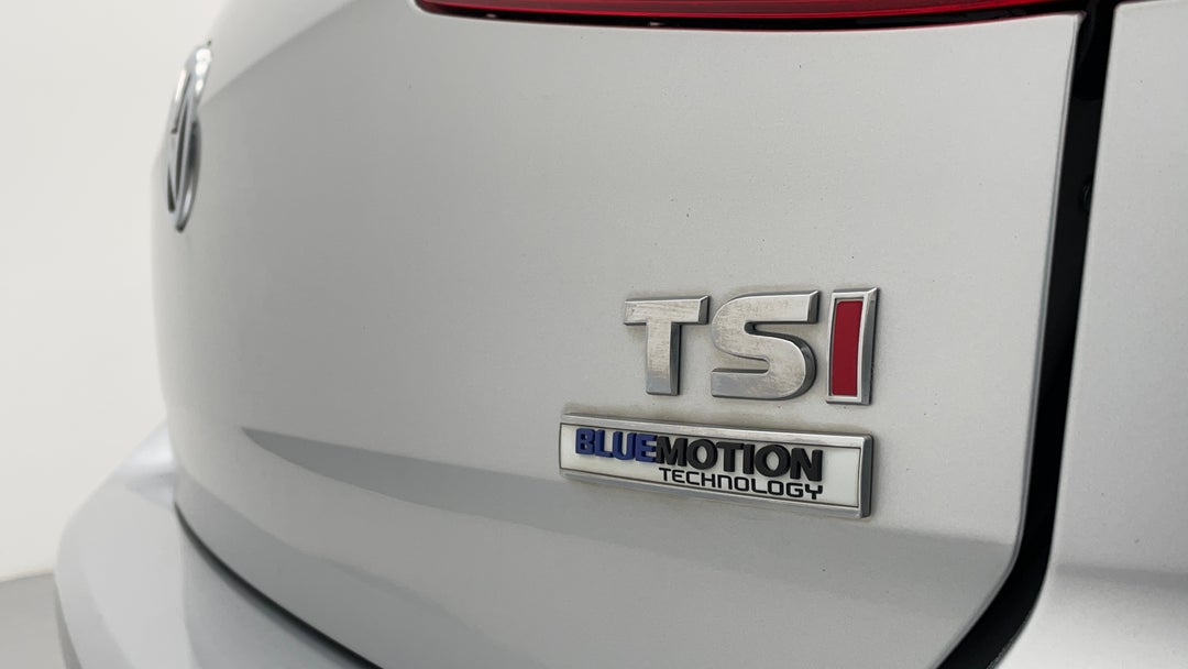 2017 Volkswagen Golf 92 Tsi Trendline, Automatic, 90201 km, Badge (Boot Right Side)