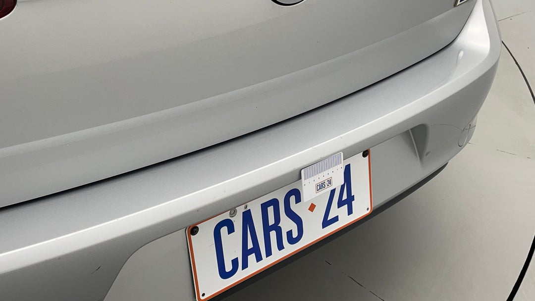 2017 Volkswagen Golf 92 Tsi Trendline, Automatic, 90201 km, Bumper Rear Scratch