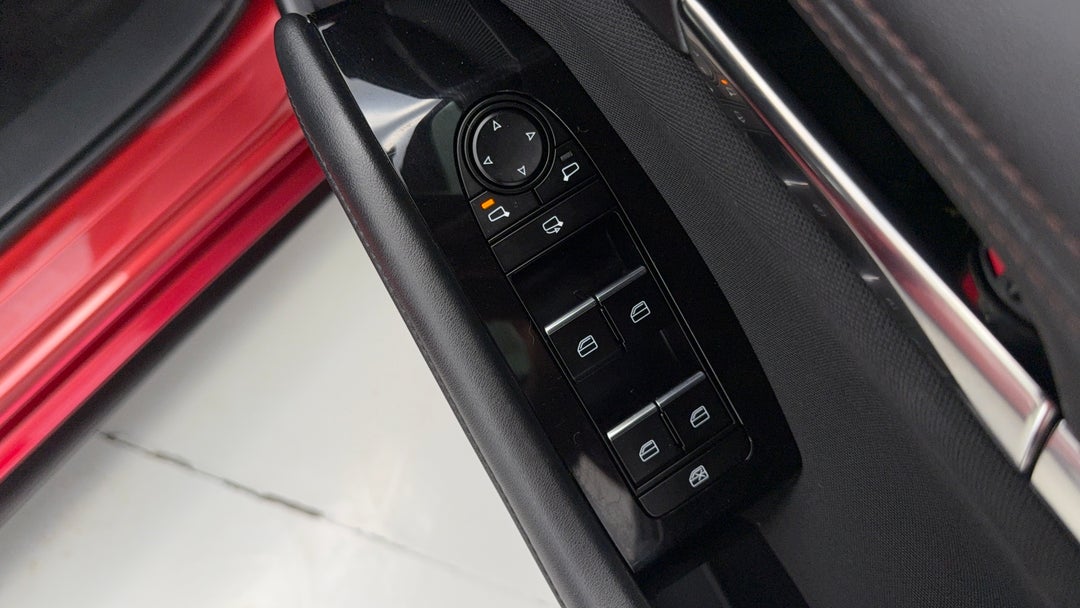 2020 Mazda 3 G20 Evolve, Automatic, 47396 km, Drivers Side Door Panel Controls