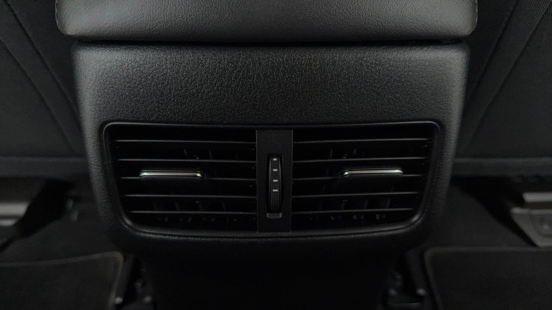 2020 Mazda 3 G20 Evolve, Automatic, 47396 km, Rear A/C Vent