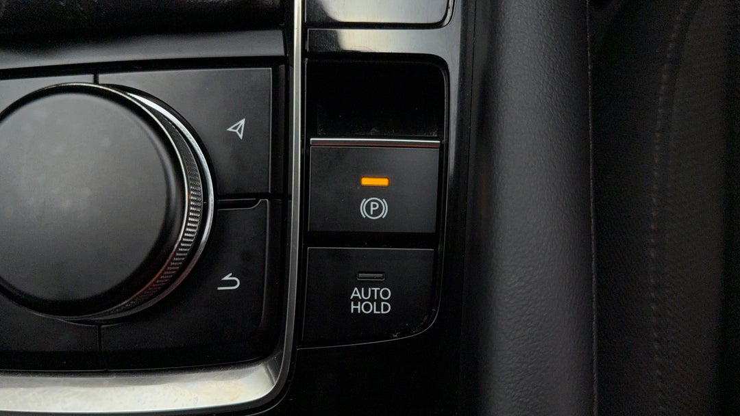 2020 Mazda 3 G20 Evolve, Automatic, 47396 km, Handbrake