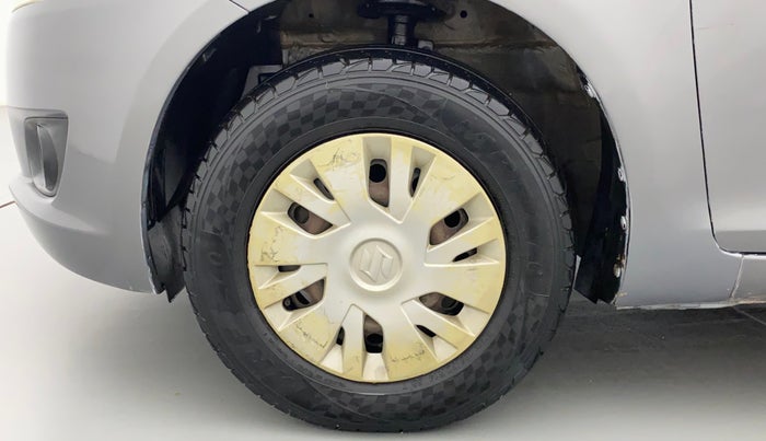 2013 Maruti Swift VXI, Petrol, Manual, 55,976 km, Left Front Wheel