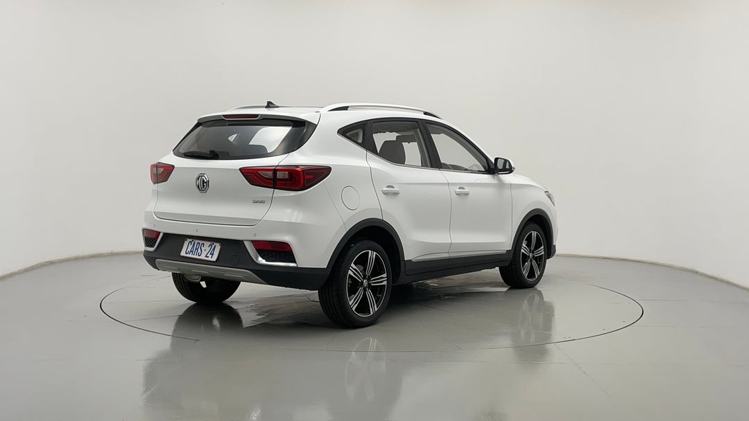 Right Back Diagonal (45- Degree) View