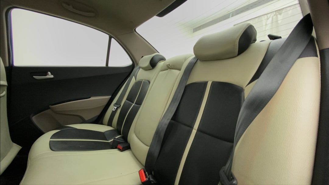 Right Side Rear Door Cabin