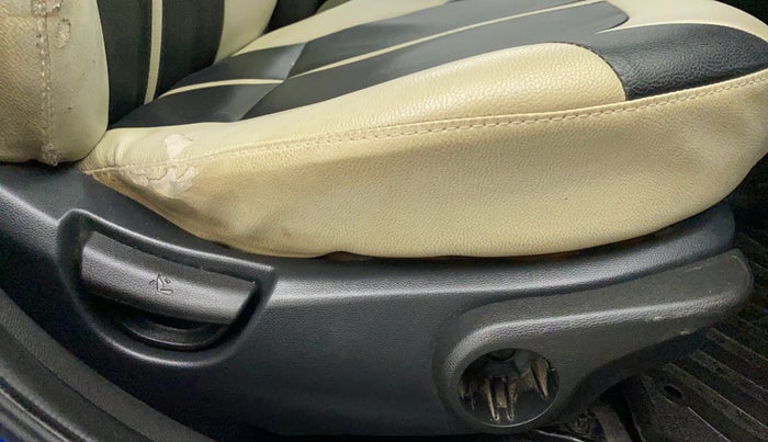 2015 Hyundai Xcent S 1.2, Petrol, Manual, 25,072 km, Driver Side Adjustment Panel