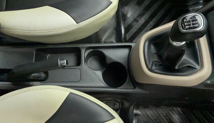 2015 Hyundai Xcent S 1.2, Petrol, Manual, 25,072 km, Gear Lever