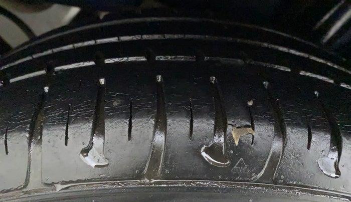 2015 Hyundai Xcent S 1.2, Petrol, Manual, 25,072 km, Right Rear Tyre Tread