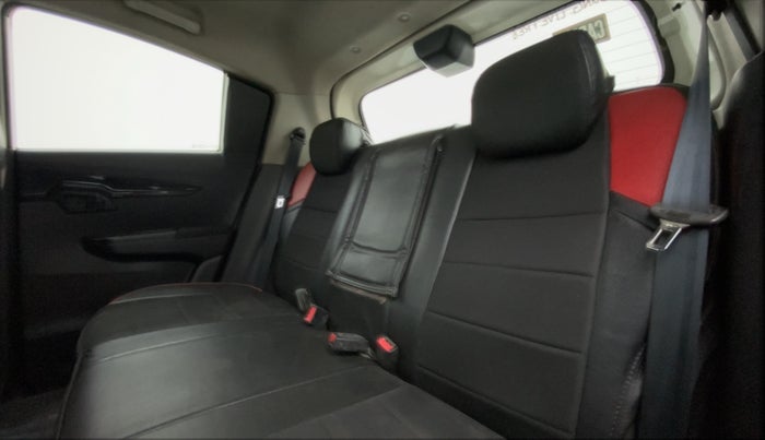 2018 Mahindra KUV 100 NXT K8 D 6 STR, Diesel, Manual, 47,726 km, Right Side Rear Door Cabin
