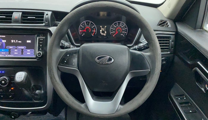 2018 Mahindra KUV 100 NXT K8 D 6 STR, Diesel, Manual, 47,726 km, Steering Wheel Close Up