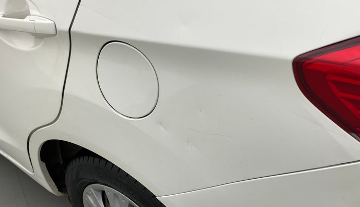 2014 Honda Amaze 1.2L I-VTEC S, Petrol, Manual, 1,11,164 km, Left quarter panel - Minor scratches