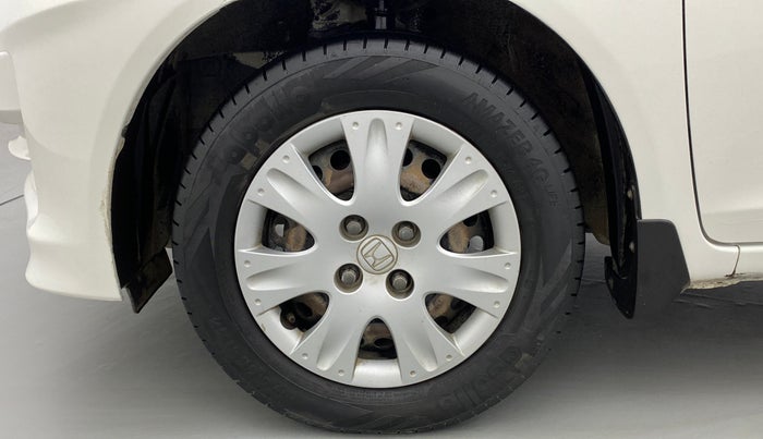 2014 Honda Amaze 1.2L I-VTEC S, Petrol, Manual, 1,11,164 km, Left Front Wheel