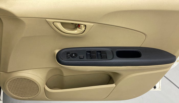 2014 Honda Amaze 1.2L I-VTEC S, Petrol, Manual, 1,11,164 km, Driver Side Door Panels Control