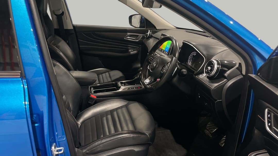 2021 MG HS Essence X, Automatic, 76765 km, Right Side Front Door Cabin View