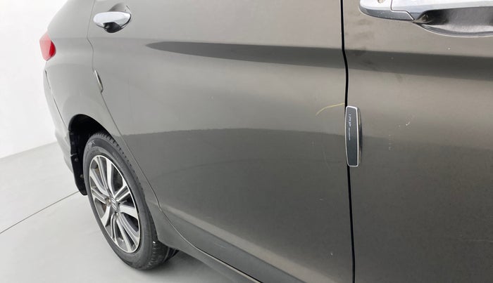 2018 Honda City V MT PETROL, Petrol, Manual, 68,055 km, Right rear door - Minor scratches