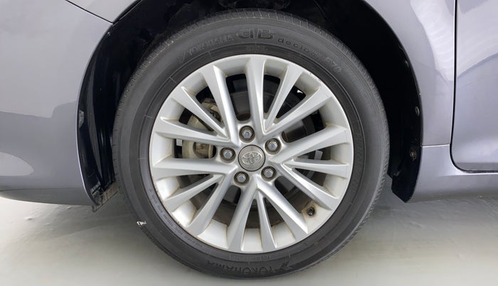 2016 Toyota Camry HYBRID, Petrol, Automatic, 87,702 km, Left Front Wheel