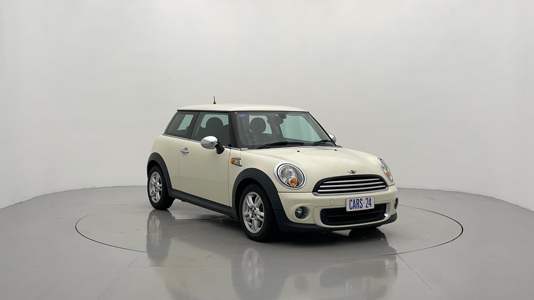 2012 MINI Cooper Ray, Automatic, 137877 km, Right Front Diagonal (45- Degree) View