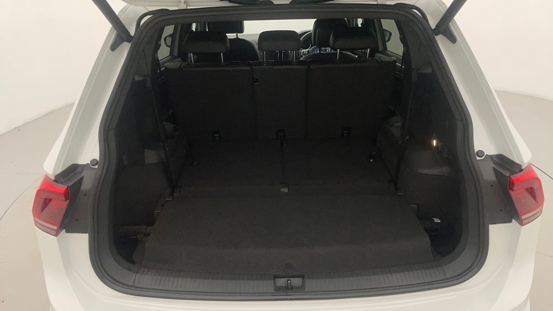 2020 Volkswagen Tiguan Allspace 162 Tsi Highline, Automatic, 114168 km, Boot Inside View