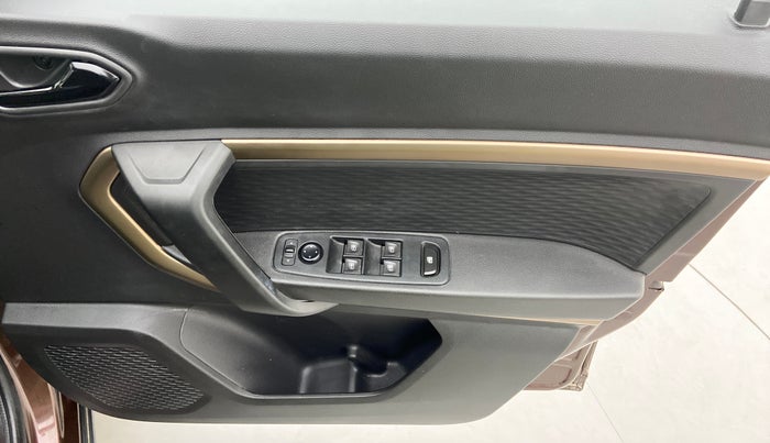2022 Renault Kiger RXT 1.0 AMT, Petrol, Automatic, 4,062 km, Driver Side Door Panels Control