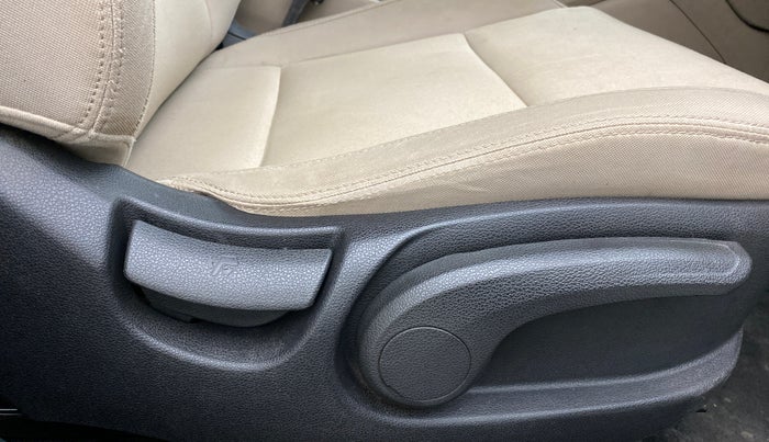 2018 Hyundai Tucson 2WD MT DIESEL, Diesel, Manual, 63,440 km, Driver Side Adjustment Panel
