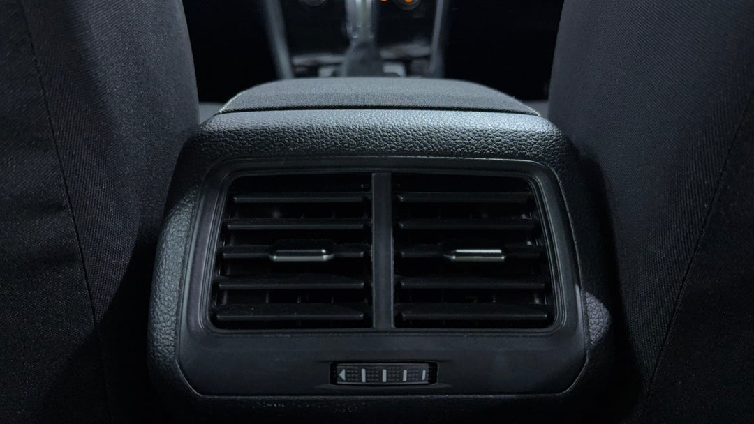 2015 Volkswagen Golf 103 Tsi Highline, Automatic, 55091 km, Rear A/C Vent