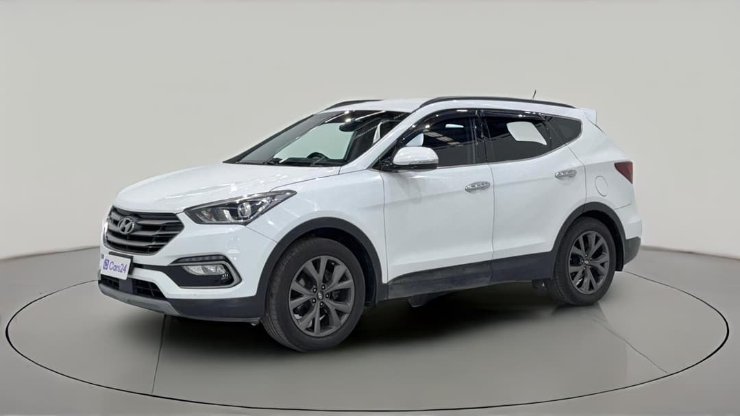 2018 Hyundai Santa Fe Active X, Automatic, 121836 km, Left Front Diagonal (45- Degree) View