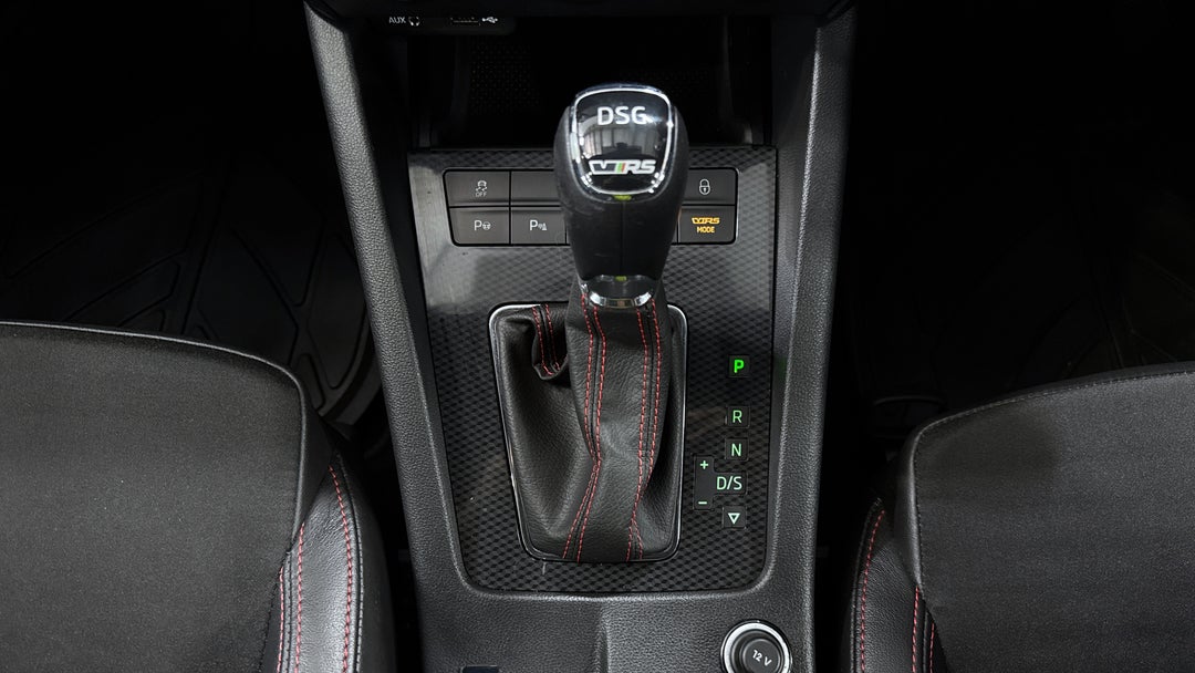 2015 SKODA Octavia Rs 162 Tsi, Automatic, 94691 km, Gear Lever 