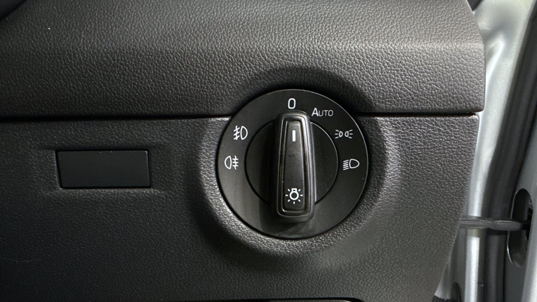 2015 SKODA Octavia Rs 162 Tsi, Automatic, 94691 km, Utility Switches/Buttons