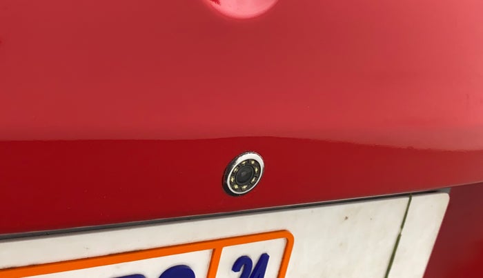 2013 Honda Brio S MT, Petrol, Manual, 70,201 km, Infotainment system - Reverse camera not working