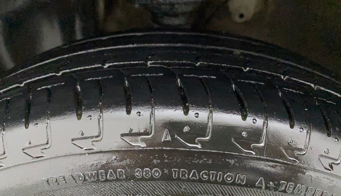 2017 Maruti IGNIS ZETA 1.2 AMT, Petrol, Automatic, 46,495 km, Left Front Tyre Tread