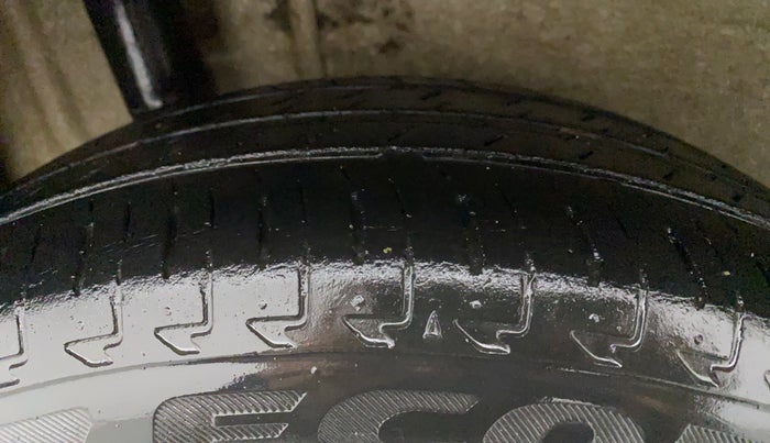 2017 Maruti IGNIS ZETA 1.2 AMT, Petrol, Automatic, 46,495 km, Right Rear Tyre Tread
