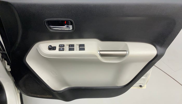 2017 Maruti IGNIS ZETA 1.2 AMT, Petrol, Automatic, 46,495 km, Driver Side Door Panels Control