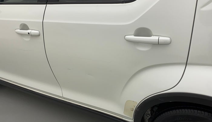 2017 Maruti IGNIS ZETA 1.2 AMT, Petrol, Automatic, 46,495 km, Rear left door - Minor scratches