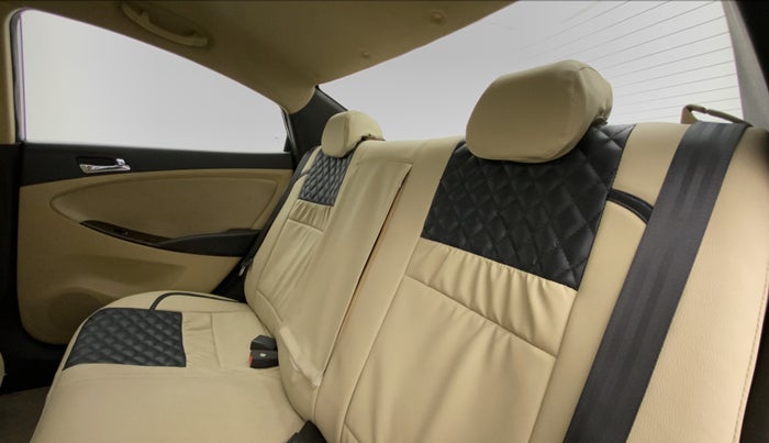 2013 Hyundai Verna FLUIDIC 1.6 SX CRDI, Diesel, Manual, 50,517 km, Right Side Rear Door Cabin