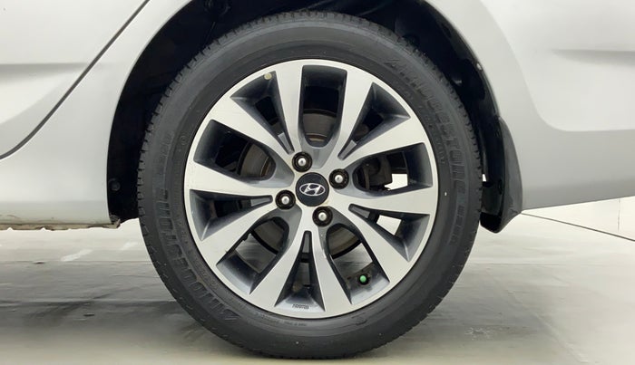 2013 Hyundai Verna FLUIDIC 1.6 SX CRDI, Diesel, Manual, 50,517 km, Left Rear Wheel