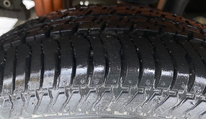 2016 Maruti Alto K10 VXI P, Petrol, Manual, 9,318 km, Right Rear Tyre Tread