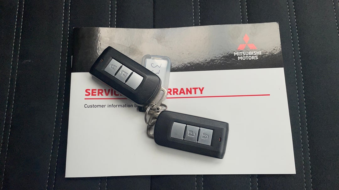 2020 Mitsubishi Outlander Ls 7 Seat (2wd), Automatic, 49651 km, Key Close-up