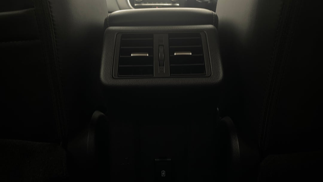 2020 Mitsubishi Outlander Ls 7 Seat (2wd), Automatic, 49651 km, Rear A/C Vent