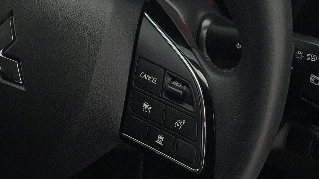 2020 Mitsubishi Outlander Ls 7 Seat (2wd), Automatic, 49651 km, Cruise Control