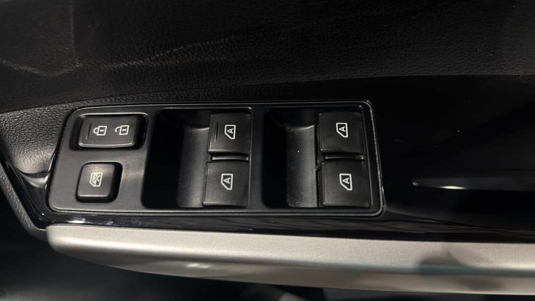 2021 Mitsubishi Pajero Sport Exceed (4x4) 7 Seat, Automatic, 58563 km, Drivers Side Door Panel Controls