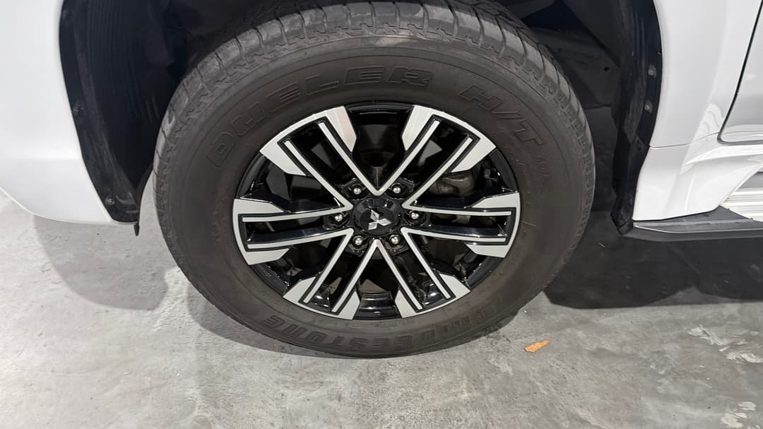 2021 Mitsubishi Pajero Sport Exceed (4x4) 7 Seat, Automatic, 58563 km, Left Front Wheel