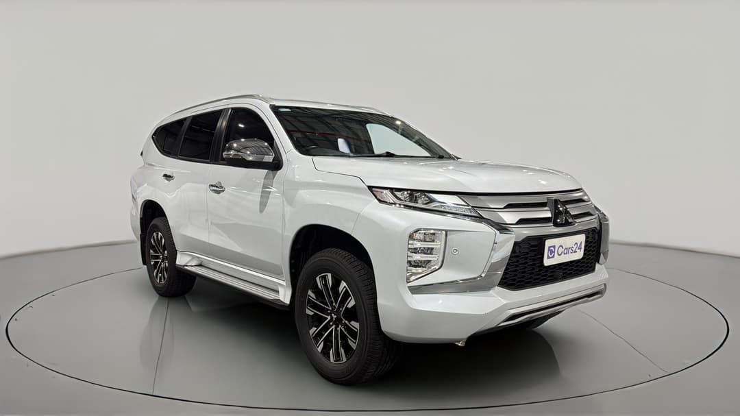 2021 Mitsubishi Pajero Sport Exceed (4x4) 7 Seat, Automatic, 58563 km, Right Front Diagonal (45- Degree) View